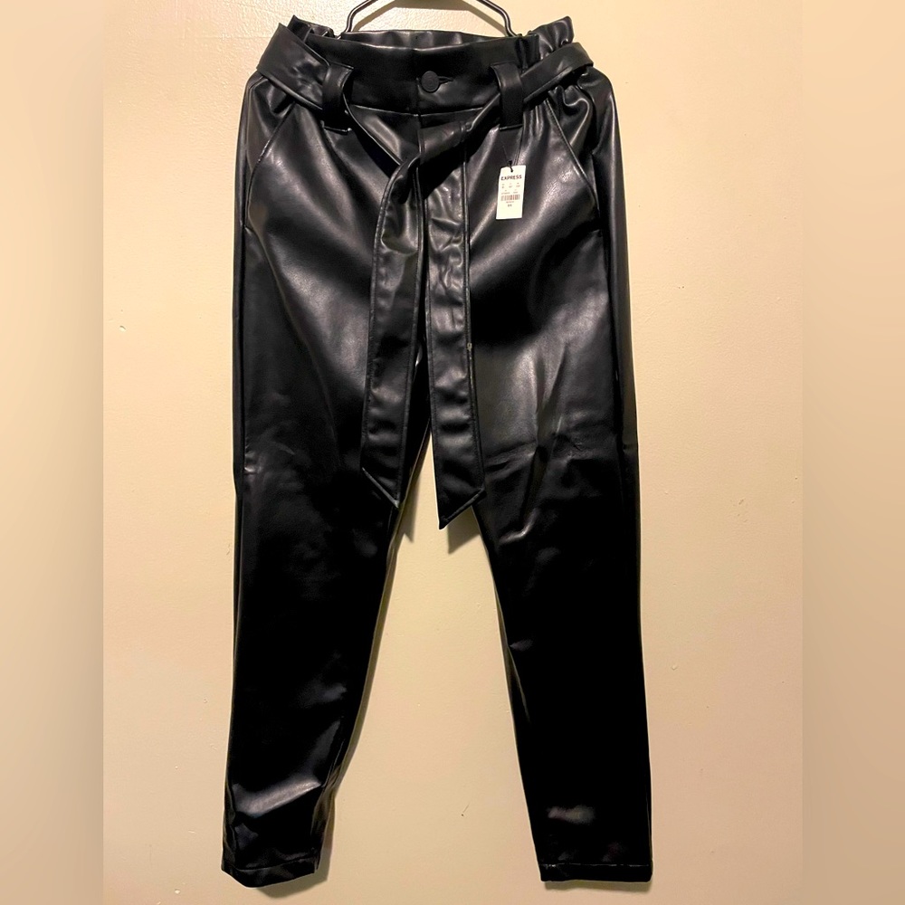 Super High Waisted Faux Leather Paperbag Waist Pant size Small